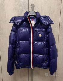 Piumino Moncler Montbéliard lucido con cappuccio