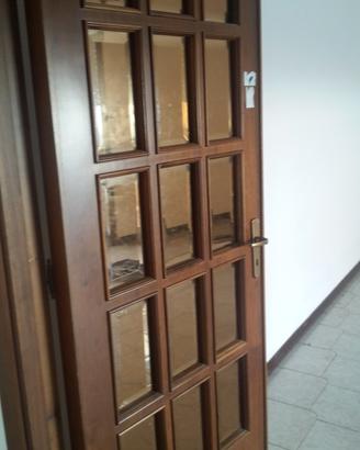 porte in legno massello e vetri