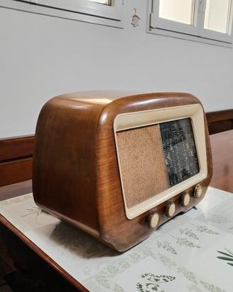 VINTAGE per Amatori Radio MINERVA