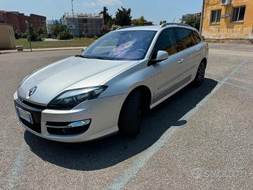 NEW RENAULT LAGUNA  2.0 DCi 175cv SPORTOUR PRO. 4C