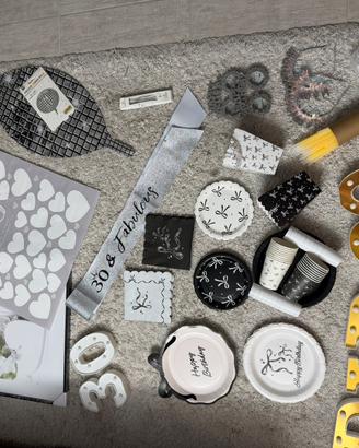 Lotto articoli festa 30 anni