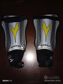 Parastinchi con cavigliera