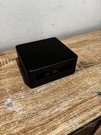 Intel NUC 8 gen i7 / 8Gb / 500ssd - pari nuovo