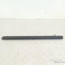 Profilo Vetro Superiore Porta Posteriore Destra BM