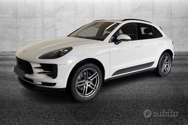 PORSCHE Macan 2.0