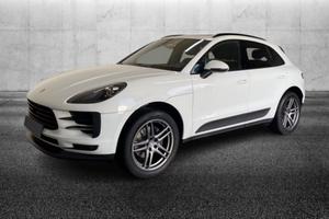 PORSCHE Macan 2.0