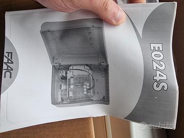 Kit Automazione FAAC E024S per Cancello Battente 