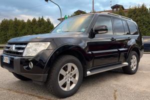 Mitsubishi Pajero 3.2 DI-D 16V 5p. Intense. UNICO 