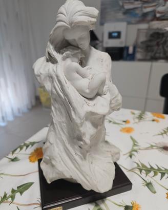 Donna con bambino di Nico Venzo