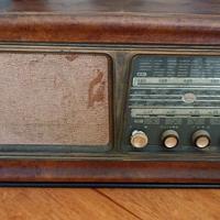 radio da tavolo anni 50
