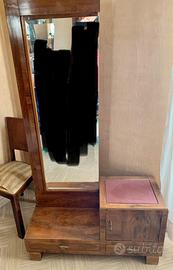 Toletta vintage con specchio