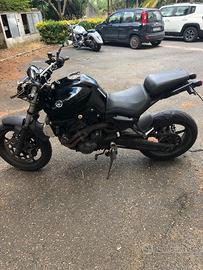 MOTO YAMAHA