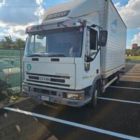 Iveco eurocargo 75e15 con sponda idraulica