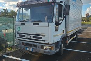 Iveco eurocargo 75e15 con sponda idraulica