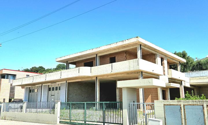 Capannone - Bellante