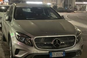 Mercedes-Benz GLA 200