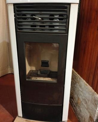 stufa a pellet Ravelli rc70