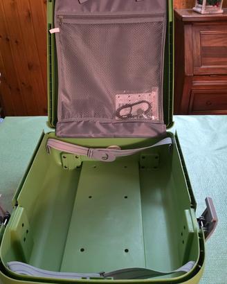 trolley verde con beauty verde rigidi