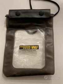 Custodia subacquea impermeabile per smartphone