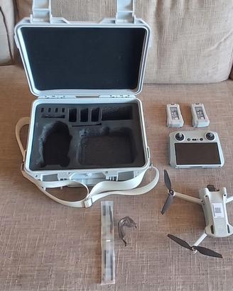 DJIMini3Pro+DJI RC+2 Batt+Valigetta+ricambi eliche