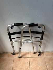 Deambulatore pieghevole