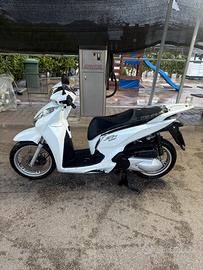 Honda sh300i abs leggere annuncio