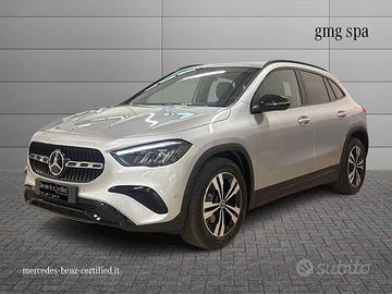Mercedes-Benz GLA 200 d Progressive Extra auto