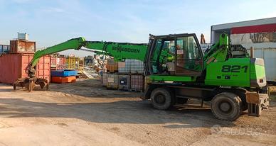 Ragno - caricatore semovente-220 ql Sennebogen 821