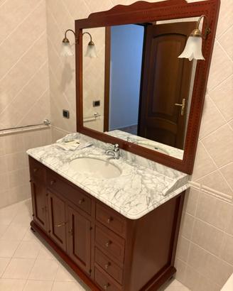 Mobile bagno classico con specchiera