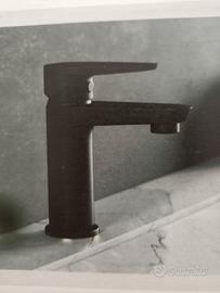 rubinetteria nero opaco