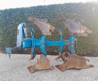 Aratro bivomere usato Pietro Moro