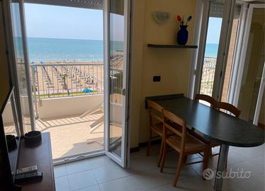 Fronte-diretto mare/piscina/pza Milano/bilo/4-5pax