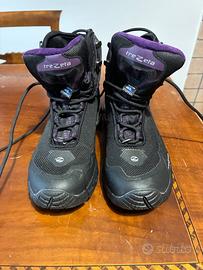 Scarpe da trekking da donna nere.