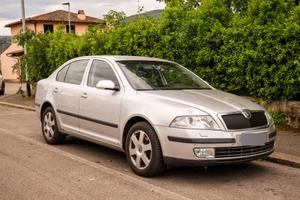 Skoda Octavia 2.0 Tdi Berlina full optional