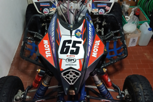 Quad competizione più carrello per il suo trasport