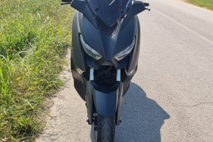 Yamaha XMax 400