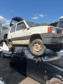 Fiat Panda 4x4 anno 1996 disponibili tutti i ricam
