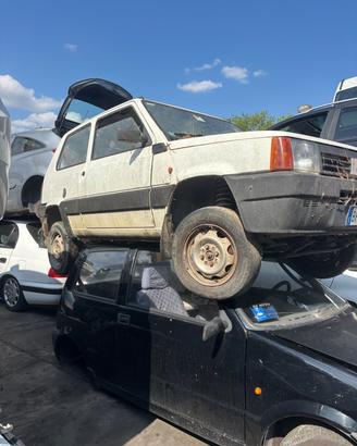 Fiat Panda 4x4 anno 1996 disponibili tutti i ricam