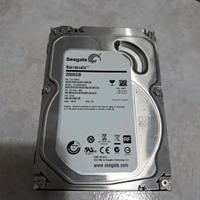 Hard disk interno Seagate Barracuda da 2TB.
