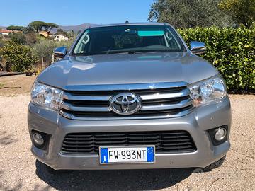 Toyota Hilux 2.4 D-4D 4WD 4 porte Duble Cab Loung