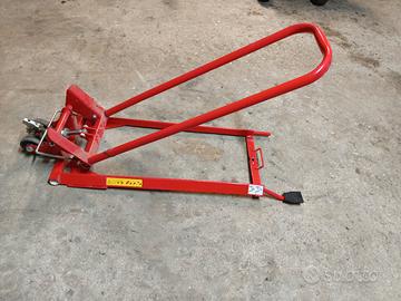 sollevatore per trattorino