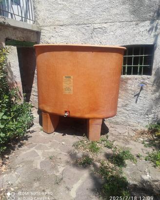 Botte in vetroresina per alimenti