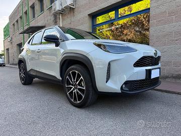 TOYOTA Yaris Cross 1.5 Hybrid E-CVT GR SPORT UNI