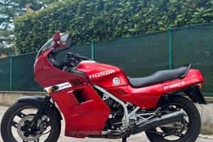 Honda VF 1000 F2