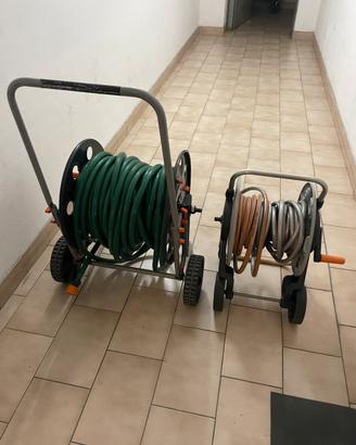 2 carrelli con gomma