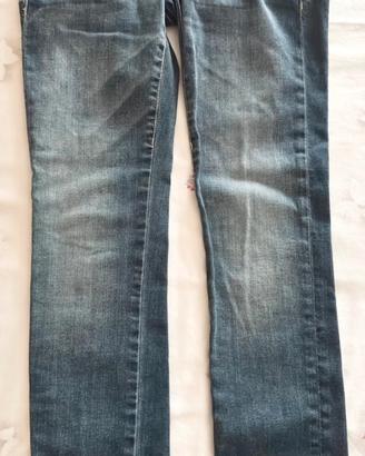 pantaloni jeans 
