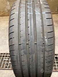 Gomme auto 225/45 r18