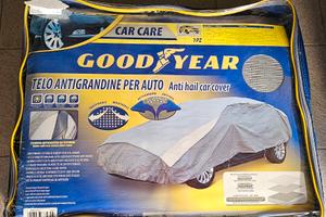 Telo grandine auto di marca goodear