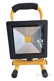 Faro a Led ricaricabile "Maurer"