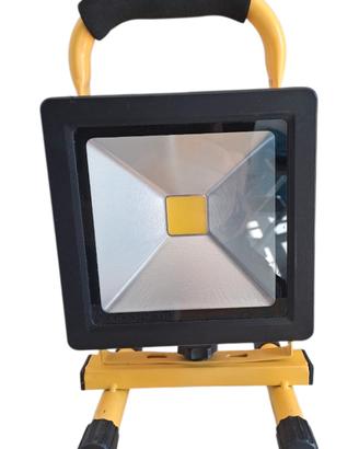 Faro a Led ricaricabile "Maurer"